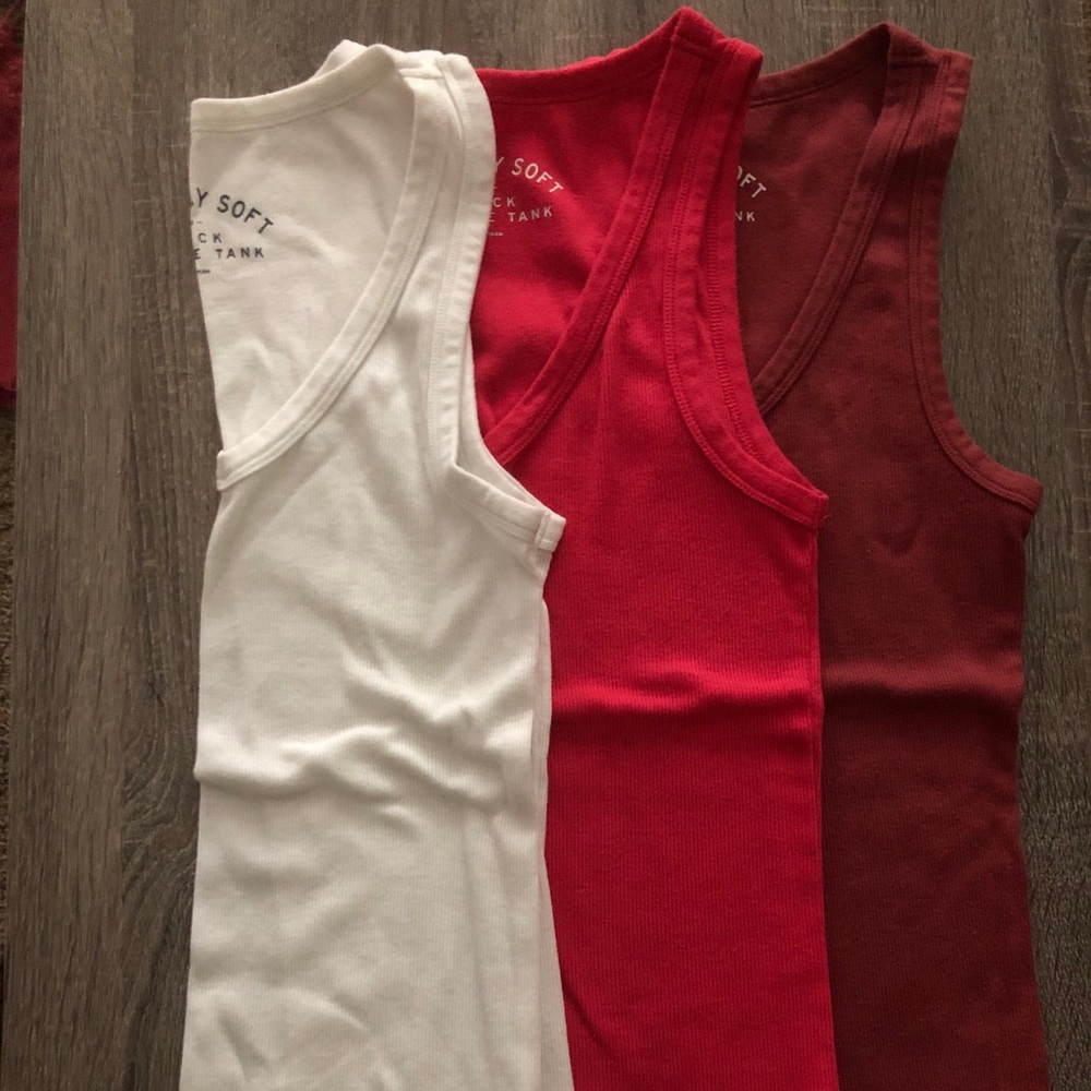 V-Neck Racerback Tank Set